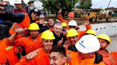 Alberto Fernández cerca de los trabajadores y vecinos de Moreno