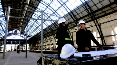 Garro supervisó los avances de las obras en la Estación de Trenes de La Plata