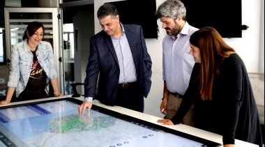 Jorge Macri recorrió el Centro de Monitoreo y Gestión de la Ciudad para observar su funcionamiento