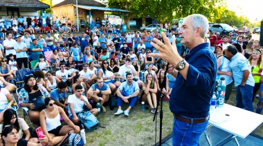 Alak comenzó su campaña para intendente de La Plata con una mateada al estilo Kicillof