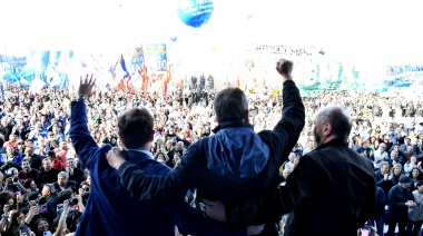 Massa y Kicillof reunieron una multitud en Ensenada y propusieron una “nueva etapa”