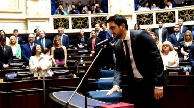 Siguen los pases en la Legislatura: un diputado le soltó la mano al PRO y se fue al bloque de Milei