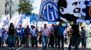 Acorralados por la presión, la CGT lanza un paro general para el 9 de mayo