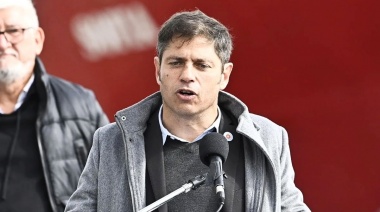 “Se presentó a elecciones sin saber un carajo”: Kicillof con los tapones de punta contra Milei