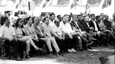 Alcaldes bonaerenses prenden las alarmas por la falta de comunicación con Milei