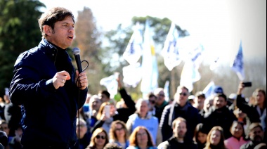 Kicillof se pone en marcha para armar su 17 de octubre rodeado de intendentes