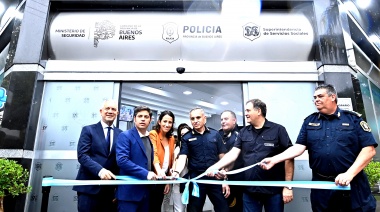 Kicillof inauguró en La Plata una farmacia exclusiva para la Policía bonaerense