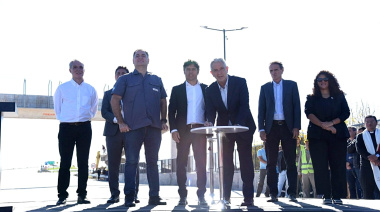 Kicillof y Alak proyectan obras urbanas y habitacionales en la bajada Papa Francisco de la Autopista Buenos Aires-La Plata