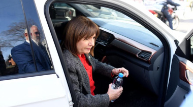 "No te votamos a vos, votamos al PRO": incómodo momento para Bullrich en una recorrida por CABA