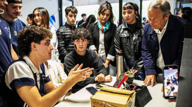 El municipio de Brown puso en marcha el Club de Robótica de la Universidad municipal