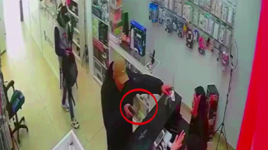 Violencia y descontrol en Quilmes: en menos de tres minutos robaron $20 millones en mercadería