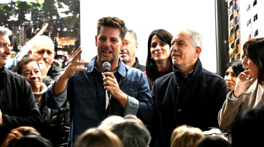 Con participación de Alak y Atanasof se realizó multitudinario encuentro de Fuerza Patria en Tolosa