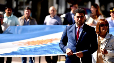 Egüen encabezó el 189 aniversario de 25 de Mayo acompañado del ex intendente Grau