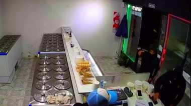 Encapuchados y armados, asaltaron una heladería de la zona norte de La Plata