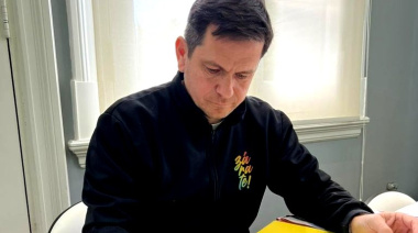 Insólito: Matzkin designó a una Inteligencia Artificial como "Directora General" del municipio de Zárate