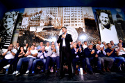 Kicillof se mostró con la CGT y homenajeó a Rucci: gesto al sindicalismo en su confrontación con Milei