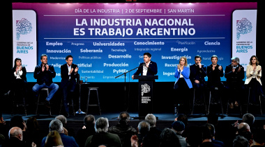 Una imagen de unidad: Kicillof se mostró con Massa en el tramo final de la campaña