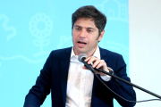 Kicillof visitó Varela tras el Triple Crimen y pidió que Milei vuelva a oír las urnas
