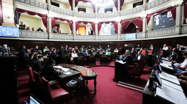 Reelecciones indefinidas: la oposición criticó al peronismo por restaurar “privilegios” en la Provincia