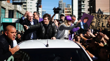 Milei y la caravana en el Conurbano: habló de los audios de Spagnuolo y tuvo que ser evacuado
