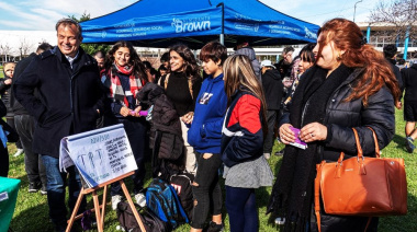 Cascallares participó de una jornada junto a 300 jóvenes del "Programa Envión" en Brown