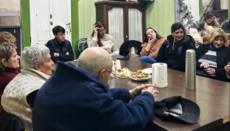 Lucía Gómez mantuvo un encuentro con vecinos de la localidad de Vásquez