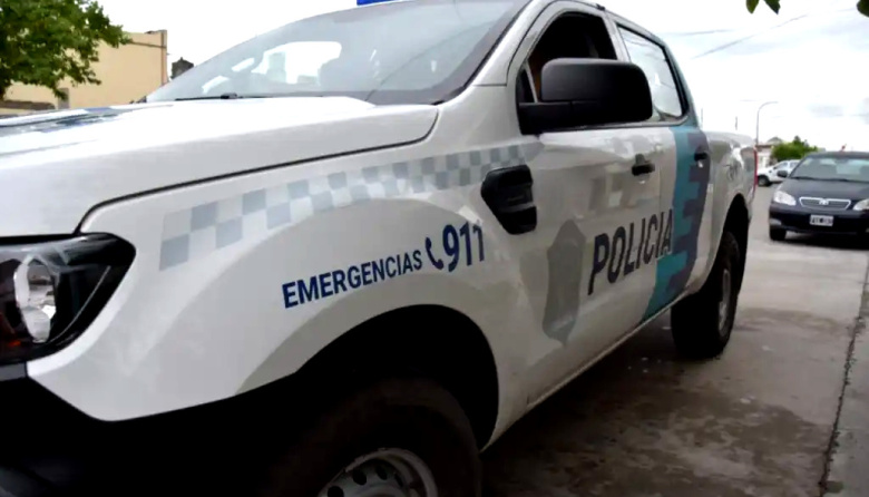En la puerta de una escuela de La Matanza, maleducados emboscaron a un profesor y le robaron todo