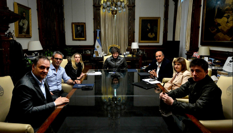 Milei se sacudió el polvo y activó las mesas políticas con una nueva estrategia bonaerense