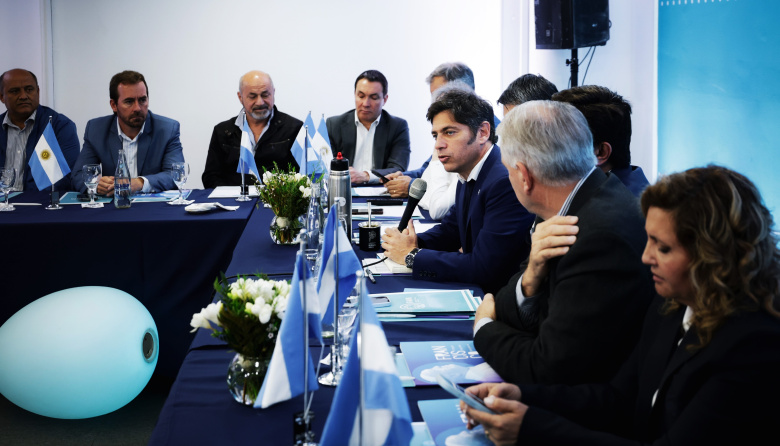 Kicillof se sumó a la asamblea de la Federación Argentina de Municipios con duras exigencias a Milei