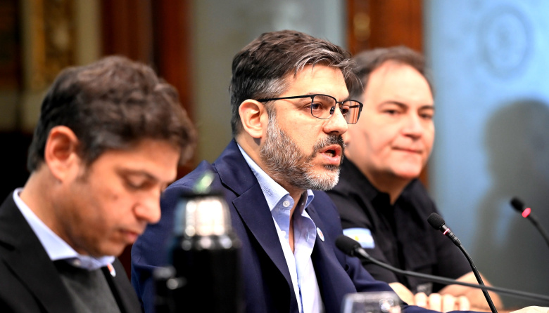 Bianco prendió las alarmas por la “sumisión” de Milei al gobierno de Trump