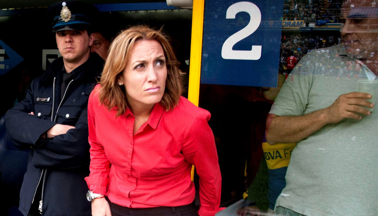 ¿Diputada y patovica?: a los empujones, Arietto impidió el ingreso de un delegado de Lustramax