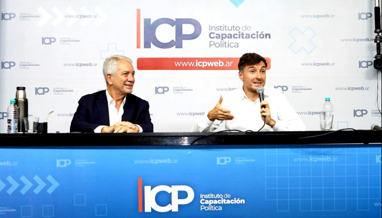 Alak y Ghi abrieron un ciclo de conferencias en La Plata dedicado a la gestión pública