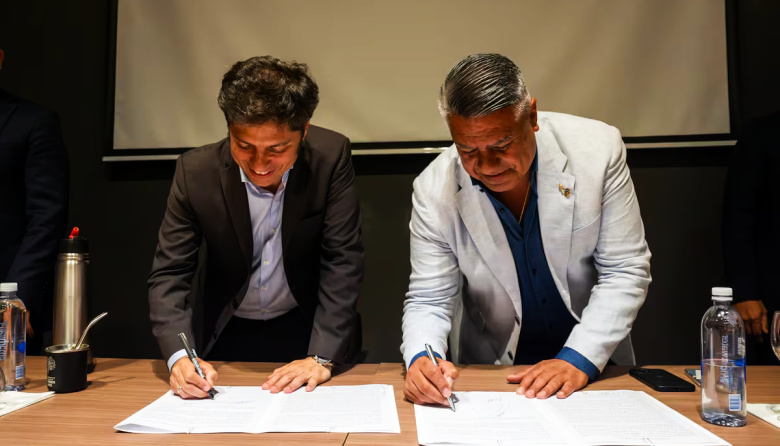 Desconfianza: piden detalles sobre el acuerdo entre Kicillof y la AFA de "Chiqui" Tapia