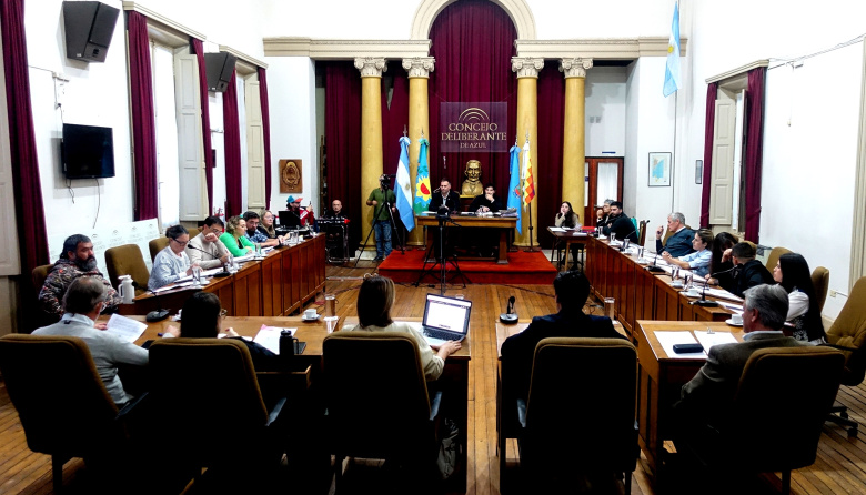 Rebelión en Azul: un concejal de LLA votó con el peronismo en defensa de la Zona Fría