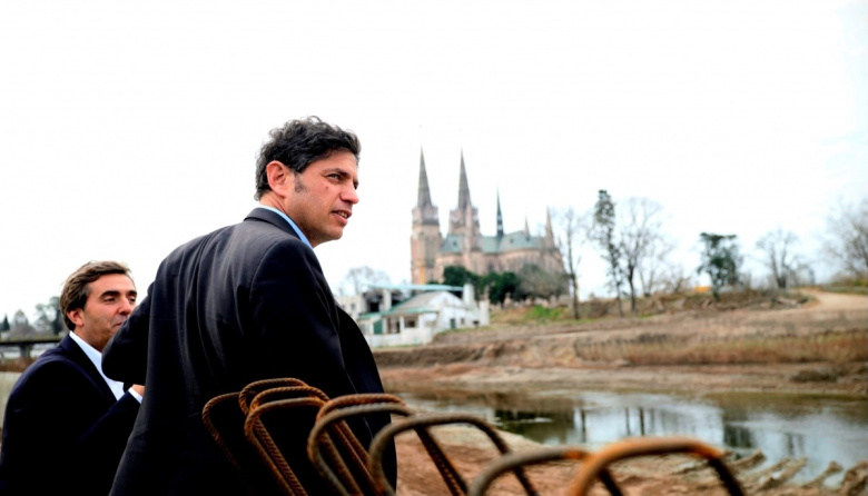 Kicillof mete mano en la obra pública: cambios en las reglas de licitaciones, contratos y pagos