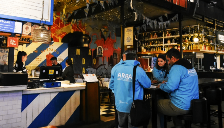ARBA bajo la lupa: comerciantes platenses enojados por la ola inspecciones en plena caída del consumo