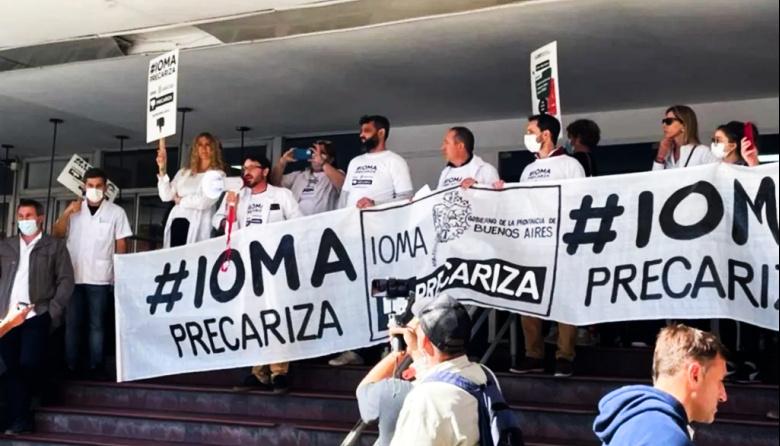 Médicos platenses acusan a Kicillof de usar a IOMA como el "sostén financiero" de la Provincia