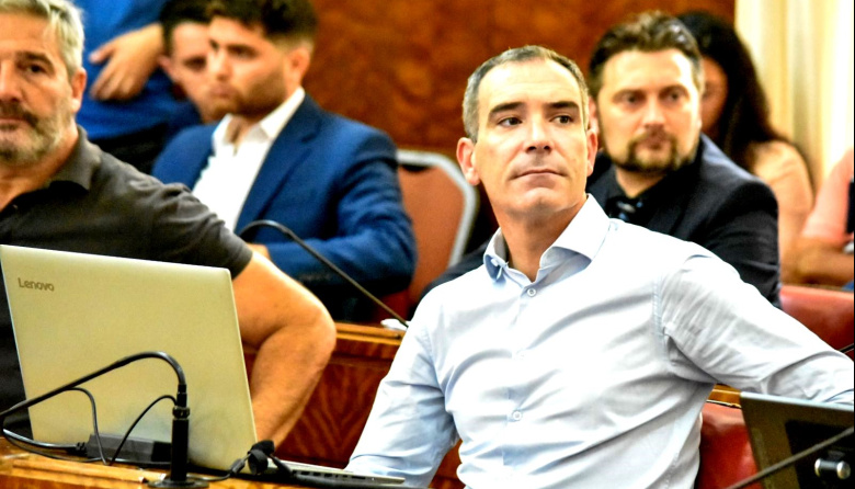 "No gobierno respondiendo WhatsApps": la dura respuesta del intendente de Mar del Plata al ministro de Kicillof