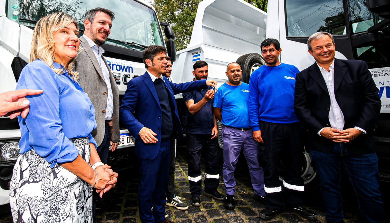 Cascallares y Kicillof sumaron una nueva flota y kits para emergencias climáticas en Almirante Brown