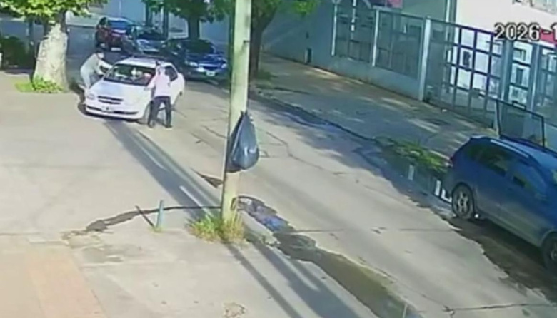 Robaron el auto de una jubilada frente a la oficina del intendente de Florencio Varela
