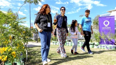 Mayra Mendoza visitó la Expo Bio Jardín y dialogó con emprendedores