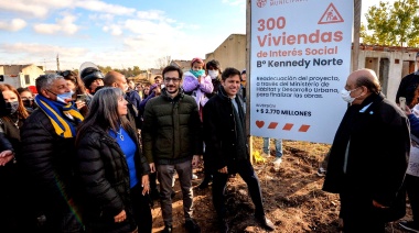 Kicillof supervisó los avances de 300 viviendas destinadas a familias de Berazategui