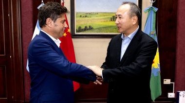 Kicillof avanza en la relación bilateral con China: cumbre con el embajador en La Plata