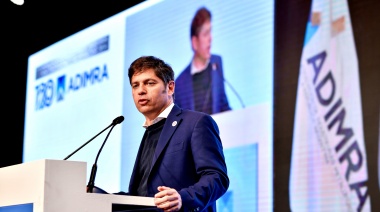 Kicillof fustigó el plan de Milei frente a empresarios y lo acusó de “fundir la industria”