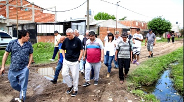 Ferraresi se paseó por el terreno de Mayra Mendoza y acentuó el conflicto con La Cámpora