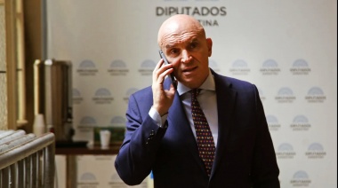 Espert fustigó a Kicillof por querer comprar Aerolíneas Argentinas: “Está mal de la cabeza”