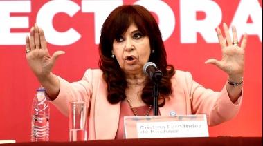 ¿Intervención de la Provincia? Cristina Kirchner denunció a Milei por un intento de “golpe institucional” a Kicillof