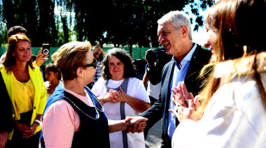 Alak recorrió escuelas de La Plata y supervisó obras en el marco del plan de restauración