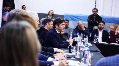 Kicillof prepara su frente y arma condiciones para negociar las listas con La Cámpora y el massismo