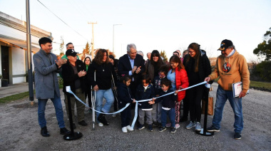 Alak inauguró obras en Correas y anunció la licitación de su primera escuela secundaria
